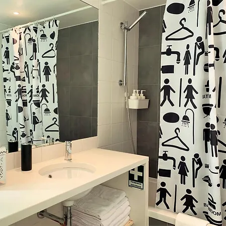 아파트 Mm2 Dowtown Baixa-rossio With Castle View And Free Parking 리스본