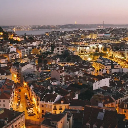 Daire Mm2 Dowtown Baixa-rossio With Castle View And Free Parking *